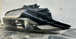 Far dreapta Hyundai Grand Santa Fe - imagine 2