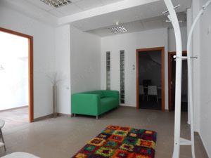 Vila 16 camere, zona Bd. Mihalache - imagine 3