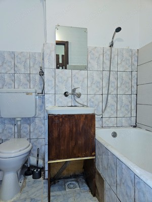 Apartament 3 camere de vanzare in Arad cartierul Aurel Vlaicu - zona Fortuna - imagine 3