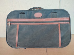 Geanta sau mica valiza, practica, SH dar stare buna, 