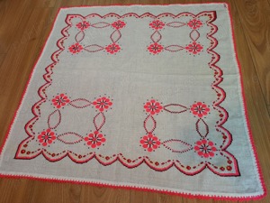 2 Fete masa cusute manual pe etamina mari handmade Vechi