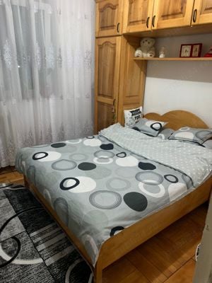 Închiriez apartament cu trei camere  - imagine 4