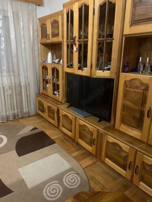 Închiriez apartament cu trei camere  - imagine 9