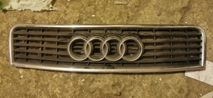 Grila bara fata Audi A4 B6