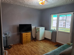 Apartament de vânzare cu două camere decomandată mobilat - imagine 10