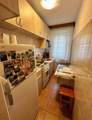 vand apartament cu 2 camere !!! PROPRIETAR!! - imagine 9