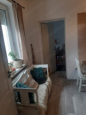 Casa de vanzare, 3 camere, gaz pe strada, centrala pe lemne - imagine 8