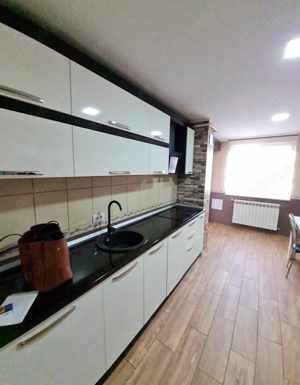 Vand apartament 3 camere spatios - imagine 2