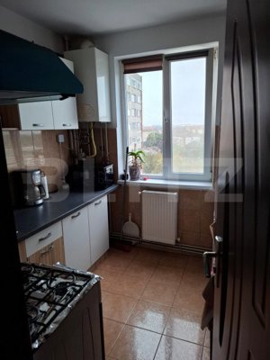 Apartament 2 camere,decomandat,B-dul Dambovita - imagine 5