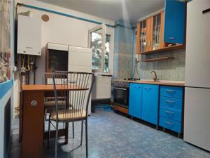 MEDICINA - 3 CAMERE - CENTRALA PROPRIE - 2 BALCOANE - ETAJ 2