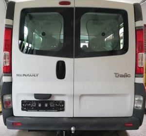 Renault Trafic 2cdti 2012 9loc 166mkm! M1 - imagine 9 Renault Trafic 2cdti 2012 9loc 166mkm! M1 - imagine 9
