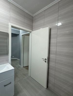 De vânzare apartament 2 camere zona Aradului  - imagine 9