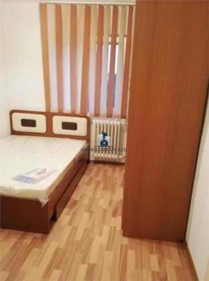 Inchiriere Apartament 3 Camere Semidecomandat Moldovita - imagine 5