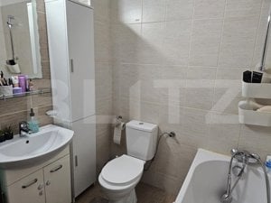 Apartament 3 camere, 2 bai, decomandat, zona Albert - imagine 4