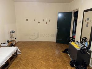 Apartament 1 Camera - Centrala Proprie - Parter - Zona Complex - imagine 4