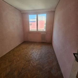 De Vânzare: Apartament 3 Camere în Zona 1 Decembrie 1918 - imagine 2