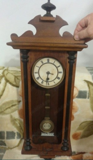 Ceas antic in stare buna de functionare