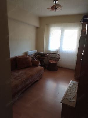 Persoana fizica  vând apartament  cu 3 camere - imagine 6