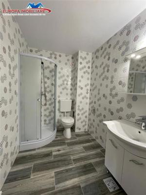 Garsoniera de inchiriat in bloc nou zona C5 - imagine 11