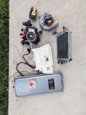 Vând piese pentru centralele din poze - imagine 5