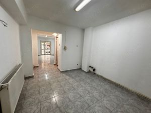 Spatiu Comercial 33 mp. de inchiriat cu centrala, termopane si contoare separate Alba Iulia - imagine 3