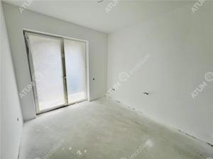 Apartament cu 3 camere etaj intermediar 2 bai balcon loc parcare - imagine 12