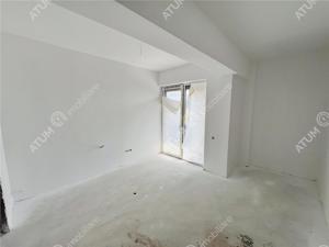 Apartament cu 3 camere etaj intermediar 2 bai balcon loc parcare - imagine 4