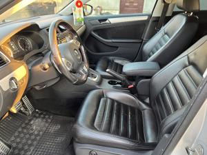 Volkswagen Jetta hybrid  - imagine 6