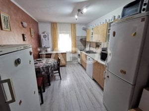 Apartament decomandat cu 3 camere 2 bai in zona Turnisor din Sibiu - imagine 11