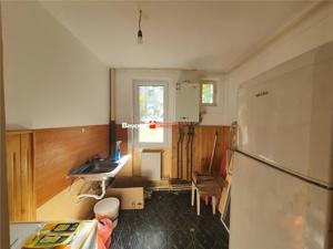 De vanzare apartament cu 3 camere - imagine 11