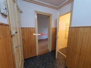 De vanzare apartament cu 3 camere - imagine 8