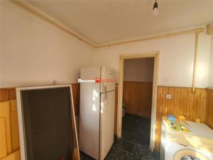 De vanzare apartament cu 3 camere - imagine 10