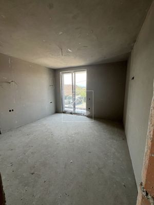 Apartamet la casa insiruita la cheie cu curte si loc de parcare - imagine 11