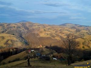 Oaza de liniste si frumusete, reconectare cu natura, 16.000 mp, Poiana Marului - imagine 9