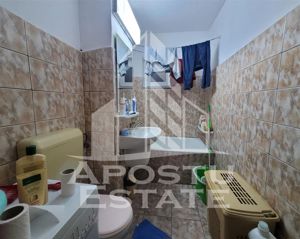 Apartament cu 3 camere, 2 bai, centrala proprie, zona Bucovina - imagine 7