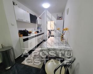 Apartament cu 4 camere si garaj, centrala proprie, zona Torontalului - imagine 8