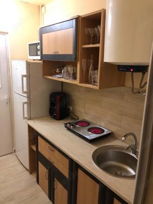 Închiriez apartament 2 camere zona Vasile Aaron - imagine 6