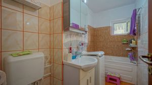 Apartament două camere decomandat la intrare în Răcădău! - imagine 14