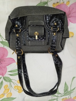 Geanta eleganta Charlotte Reid London gri cu insertii aurii, moderna  - imagine 8