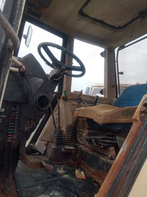 Vând tractor Lamborghini  - imagine 2 Vând tractor Lamborghini  - imagine 2