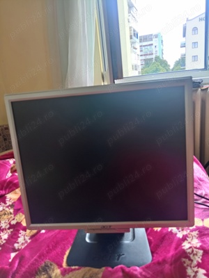 Vând Monitor LCD  - imagine 3