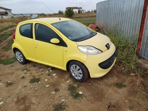 Dezmembram peugeot 107  1000 benzina
