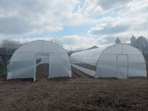 Oferim solarii gradina profesionale teava zincata folie 180 microni 3 ani garantie kit complet monta