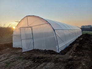 Producem solar legume rezistente teava zincata folie UV 180 microni garantie 3 ani laterale aerisire