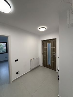 Apartament 3 Camere in Casa 100 m2+ Curte - imagine 12