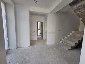 Duplex - dormitor la parter - terasa acoperita - imagine 11