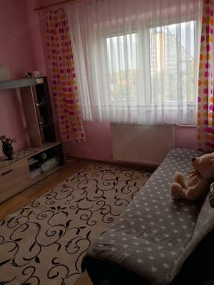 Vand apartament cu 3 camere zona Dambovita direct de la proprietar - imagine 4