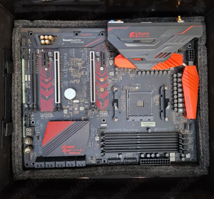 Placa de baza ASRock Fatal1ty X370 Professional Gaming, WiFi, BT - imagine 4