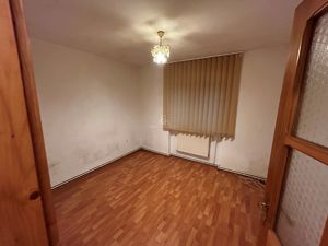 Apartament 3 camere, zona Plopilor, Sighisoara. - imagine 2