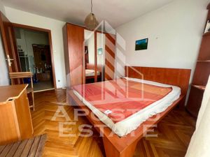 Apartament 2 camere,decomandat,spatios,in zona Bucovina - imagine 3